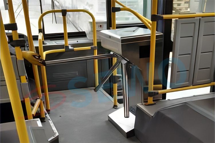 Latest company Cases about バスの三脚回転車門